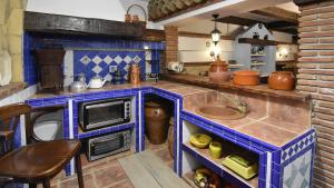 A kitchen or kitchenette at Casa Jimena
