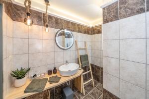 Koupelna v ubytování Casa Katrine + 22 fotografií