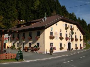 El edificio en el que está la posada