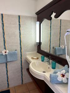 Koupelna v ubytování TI COCOTIER Appartement VUE MER 2 à 6 personnes village Pierre et vacances