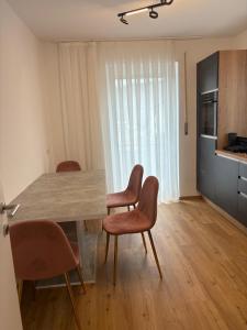 Kuchyň nebo kuchyňský kout v ubytování Haus Edelweiss
