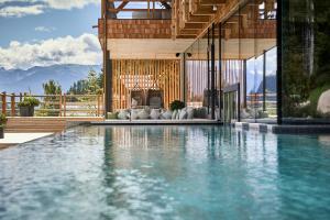 Bazén v ubytování Valsegg Chalets Südtirol - luxury and private hideaway nebo v jeho okolí