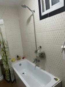 Φωτογραφία από το άλμπουμ του Appartement moderne 3 chambres au centre-ville de Kinshasa σε Κινσάσα +4 φωτογραφίες