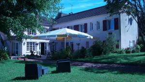 Zahrada ubytování Hôtel Les Fleurs