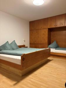 Postel nebo postele na pokoji v ubytování Haus Elvira