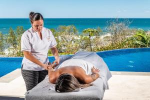 Clientes alojados en The Point 5-Star All-Inclusive Experience