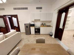 Кухня або міні-кухня у HARF22-101-01 1br apt in AD