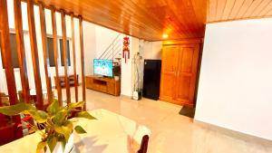 TV a/nebo společenská místnost v ubytování Lê Mùi Hotel - Apartment