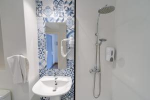 Bathroom sa Hostal HPC Porto Colom