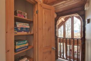 Biblioteca nello chalet