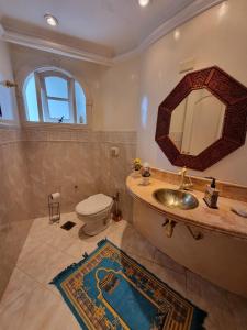 Ванная комната в Casa Vinhedos +49 фотографий