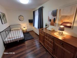 Posteľ alebo postele v izbe v ubytovaní Haus am Moos