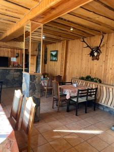 Restaurace v ubytování Міні-готель Міраж