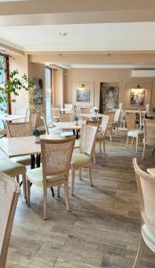 Svetainės erdvė apgyvendinimo įstaigoje Old Town Hotel Bohema, Klaipėda