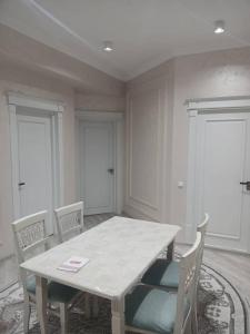 Afbeelding uit fotogalerij van Apartment in Fergana +7 foto's