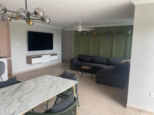 Gallery image of Penthouse Condo, Rooftop Terrace with Hot Tub, 6ppl in Las Coles