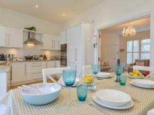 10 Cove View tesisinde mutfak veya mini mutfak
