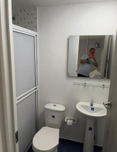 Ένα μπάνιο στο Casa Luz El Rodadero