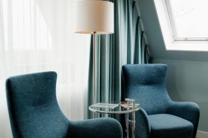 Posezení v ubytování WestCord Hotel de Wadden