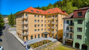 Budova, kde se apartmán nachází