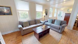 Et opholdsområde på Folly Bungalow