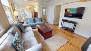 Et tv og/eller underholdning på Folly Bungalow