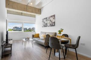 Posezení v ubytování Luxe 1br Wlift & Free Gym Access In Station House