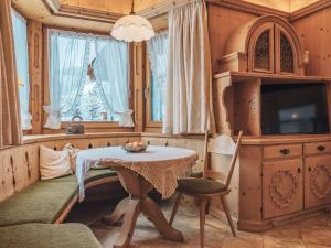 TV a/nebo společenská místnost v ubytování Hotel Victoria - adults only