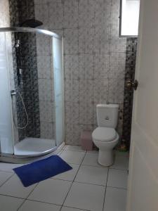 Koupelna v ubytování Appartement Jasmin Tabarka + 10 fotografií
