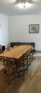 Fotografie z fotogalerie ubytování Appartement spacieux à Allevard - 68 m² avec vue montagne v destinaci Allevard