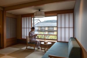 Posezení v ubytování Akaishiya 城崎温泉旅館 赤石屋