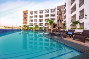 Bazén v ubytování Medano Hotel and Spa nebo v jeho okolí