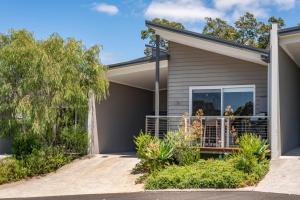 Κήπος έξω από το Villa Sedici @ Cape Villas Dunsborough