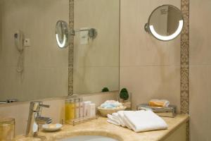 Koupelna v ubytování Andria Suites