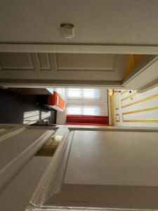 Kuchyň nebo kuchyňský kout v ubytování Le Safran Suite Hotel