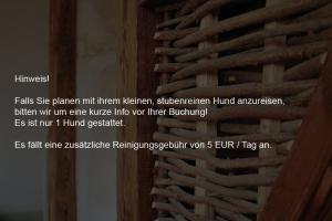 a screenshot of a website with a picture of a wall at Ferienhaus -direkt--Kaisereinsde - traditionelles Lehmbauhaus Parken gratis in Quedlinburg