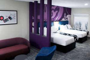 Postel nebo postele na pokoji v ubytování La Quinta Inn & Suites by Wyndham Memphis East