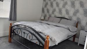 Uma cama ou camas num quarto em Hello Middlesbrough