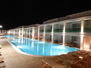 Bazén v ubytování ST CONSTANTIN SEA HOTEL & SPA RESORT nebo v jeho okolí