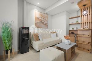Ruang duduk di Sabiya by Kozystay - Tanjung Barat