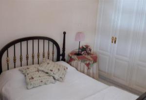 Postel nebo postele na pokoji v ubytování Los Cristianos Beach property + 19 fotografií