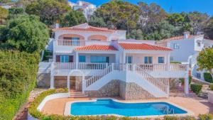 Πισίνα στο ή κοντά στο Villa Sol B - Breathtaking Sea Views and large shared pool +12 φωτογραφίες