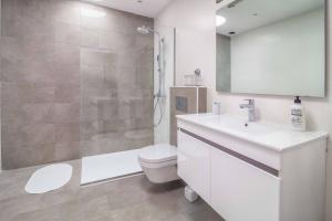 Koupelna v ubytování Villa Sol y Mar by Mallorca Infinity + 19 fotografií