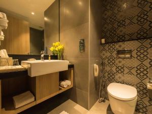 Grand Mercure Mysore - An Accor Brand的一间浴室
