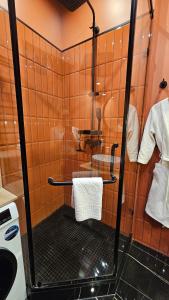 Ένα μπάνιο στο Terracotta in Esil Riverside +16 φωτογραφίες