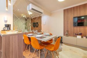 A cozinha ou cozinha compacta de Morada Real 405 - Apê novo no Centro de Canela