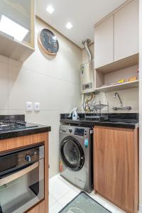 A cozinha ou cozinha compacta de Morada Real 405 - Apê novo no Centro de Canela