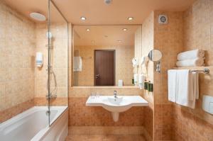 Ванна кімната в Melia Sunny Beach All Inclusive