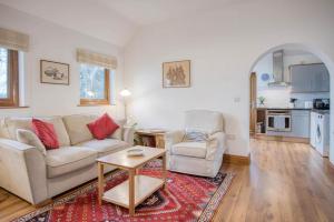 Kuchyň nebo kuchyňský kout v ubytování Marina House Annex - 1 Bedroom - Neyland