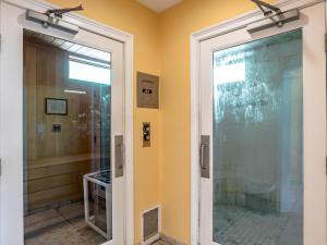 Ванная комната в Banana Bay Townhome #13909 +40 фотографий